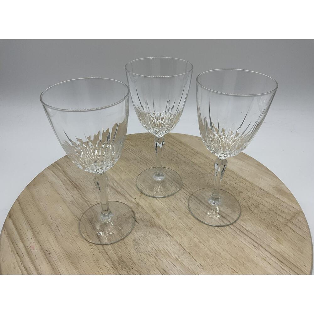 Unmarked Clear Cut Glass Wine Goblets Set Of 3‎ Stemmed Barware Decor